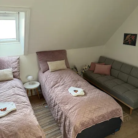 Appartement Meget Central, Fri Parkering, 4-7 Personers Overnatningssted Herning