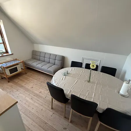 Apartament Meget Central, Fri Parkering, 4-7 Personers Overnatningssted