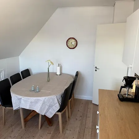 Meget Central, Fri Parkering, 4-7 Personers Overnatningssted