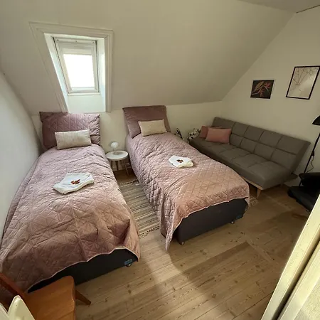 Meget Central, Fri Parkering, 4-7 Personers Overnatningssted * Herning